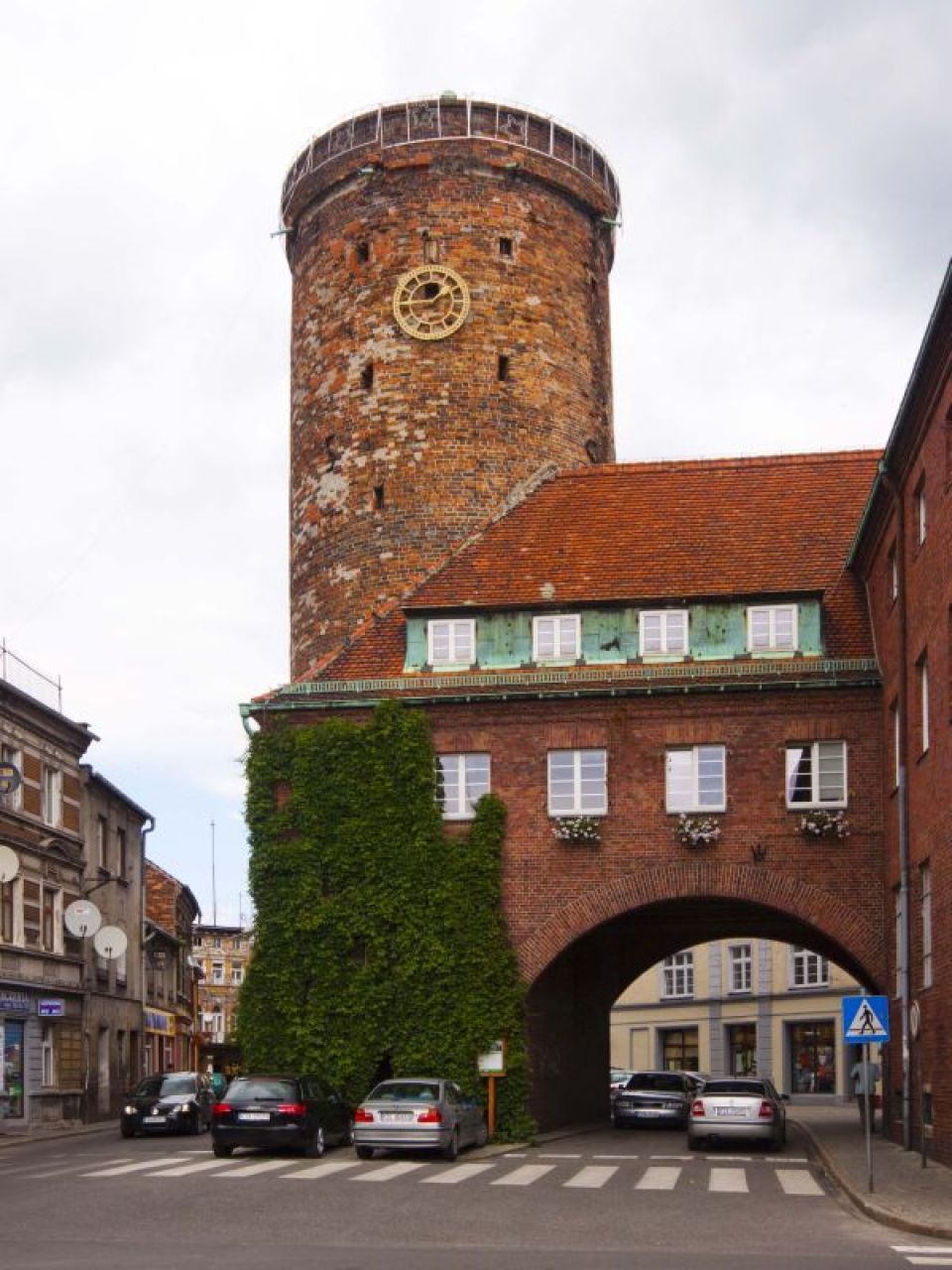 ???: Der Turm von Brama Żarska (Sorauer Tor) in Sommerfeld