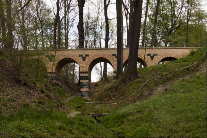 Zdjęcie obiektu turystycznego: Most Arkadowy w Parku Mużakowskim