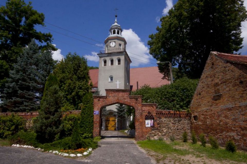 Zdjęcie obiektu turystycznego: Kościół p.w. Trójcy Świętej w Niwicy