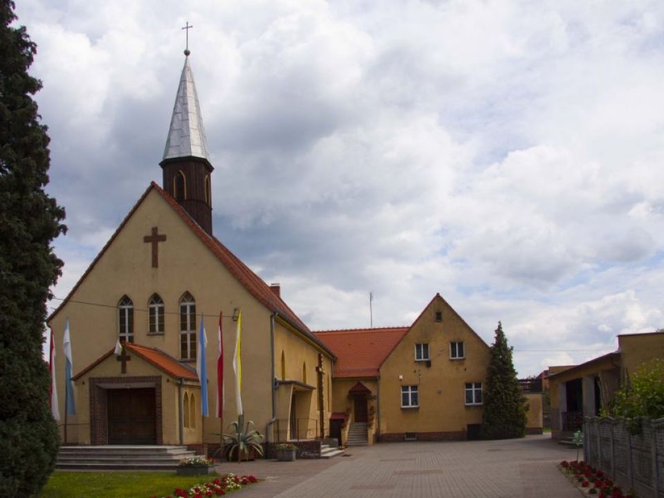 Zdjęcie obiektu turystycznego: Kościół p.w. Chrystusa Króla w Tuplicach